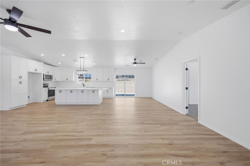 14685 Apple Valley Road Apple Valley, CA 92307 - Photo 30 of 55