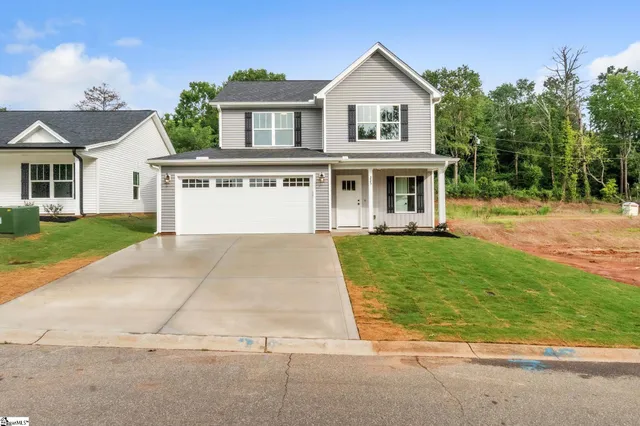 $280,999 | 225 Upper Beaver Creek Drive, Moore, SC 29369