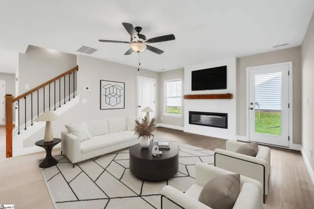 $280,999 | 225 Upper Beaver Creek Drive, Moore, SC 29369