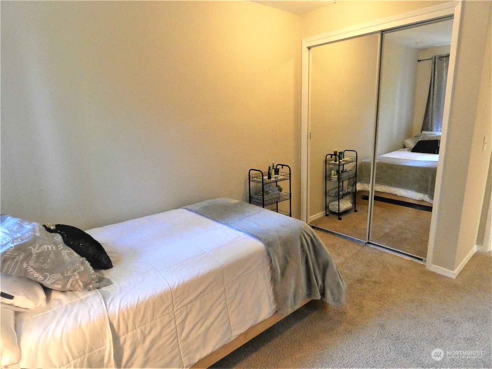 7516 218th Street Southwest, Unit 4 Edmonds, WA 98026 - Photo 22 of 37 Gallery Image 22