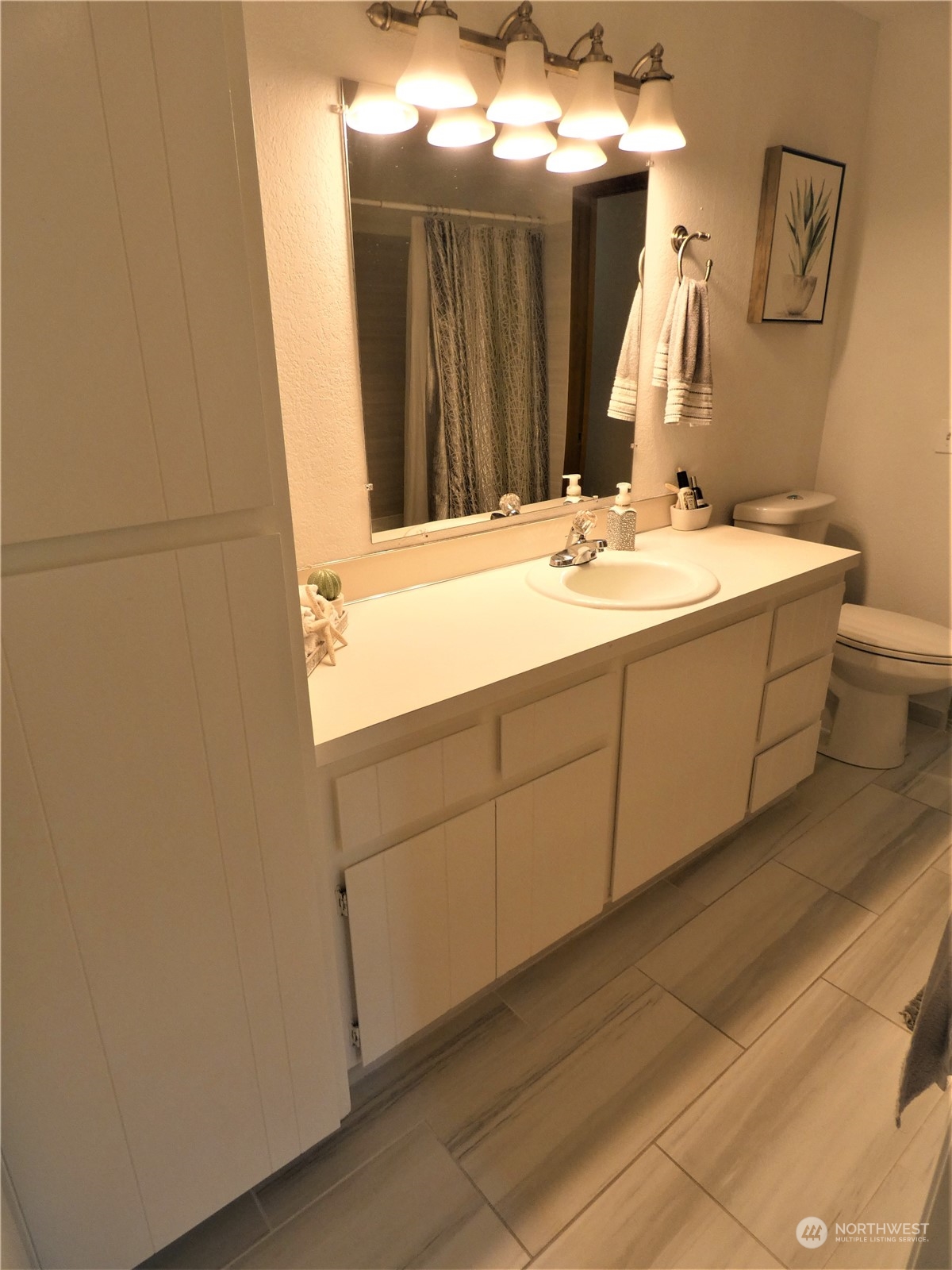 7516 218th Street Southwest, Unit 4 Edmonds, WA 98026 - Photo 26 of 37 Gallery Image 26