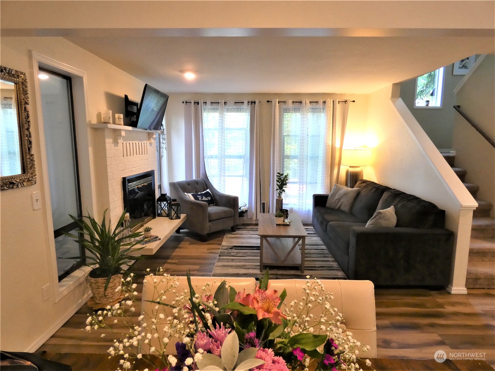 7516 218th Street Southwest, Unit 4 Edmonds, WA 98026 - Photo 3 of 37 Gallery Image 3