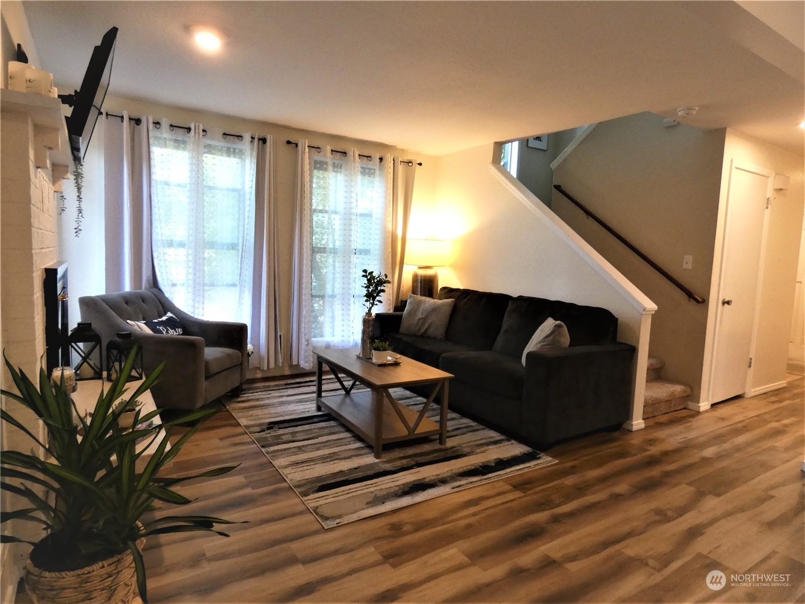 7516 218th Street Southwest, Unit 4 Edmonds, WA 98026 - Photo 8 of 37 Gallery Image 8