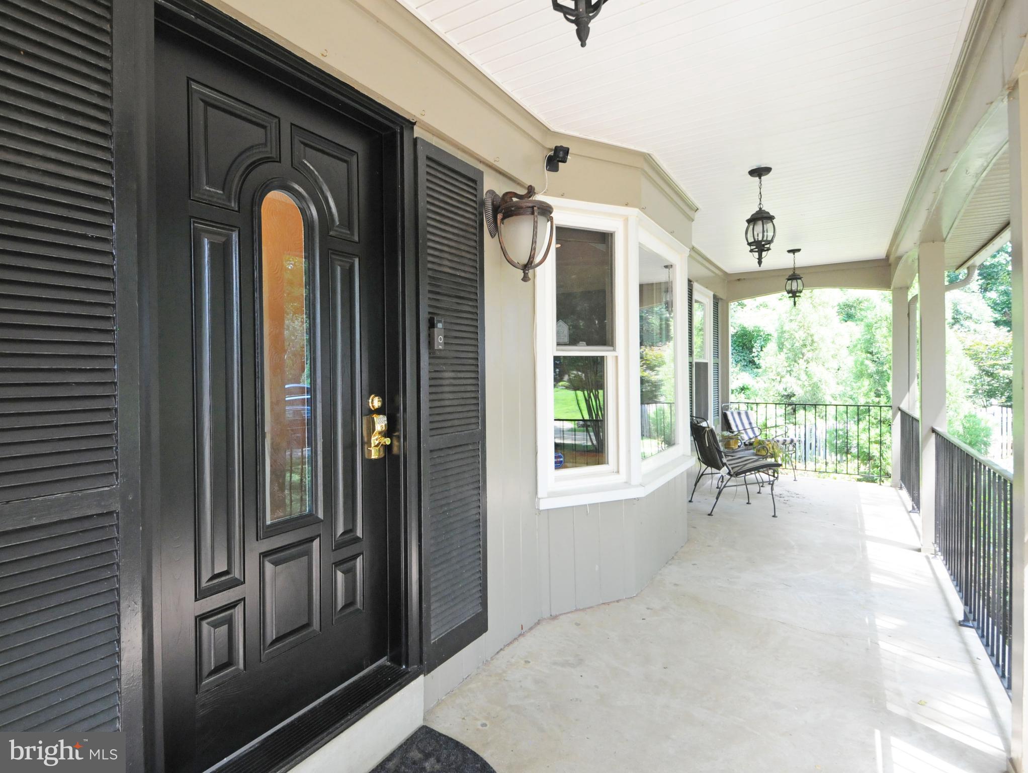 7821 Elba Road Alexandria, VA 22306 - Photo 2 of 54 INVITING FRONT PORCH