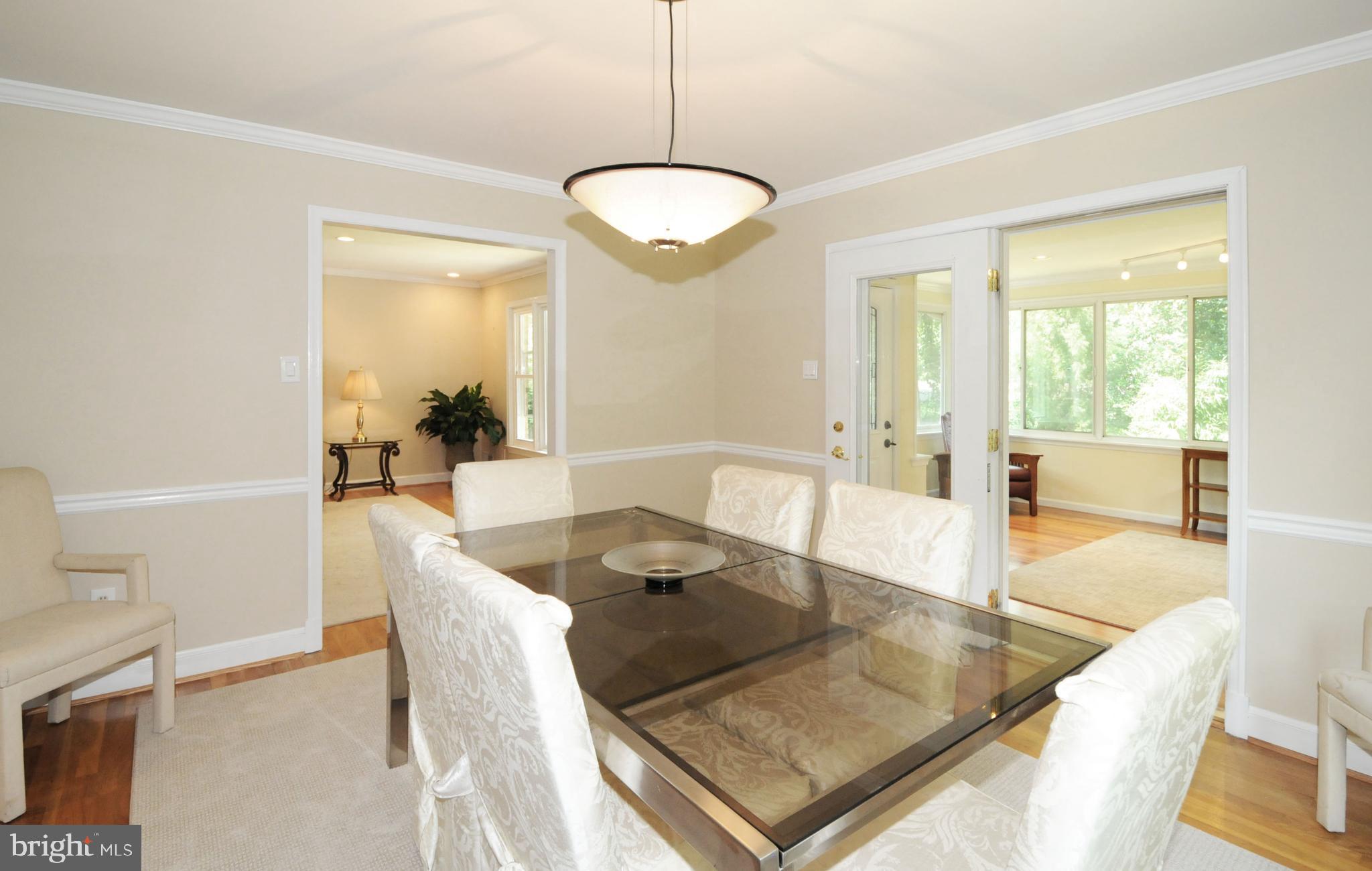 7821 Elba Road Alexandria, VA 22306 - Photo 12 of 54 PREFECT FOR FORMAL OR CASUAL DINING