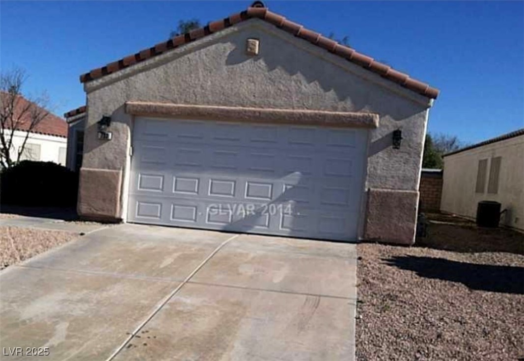 733 Hitchen Post Drive Henderson, NV 89011 - Photo 2 of 21