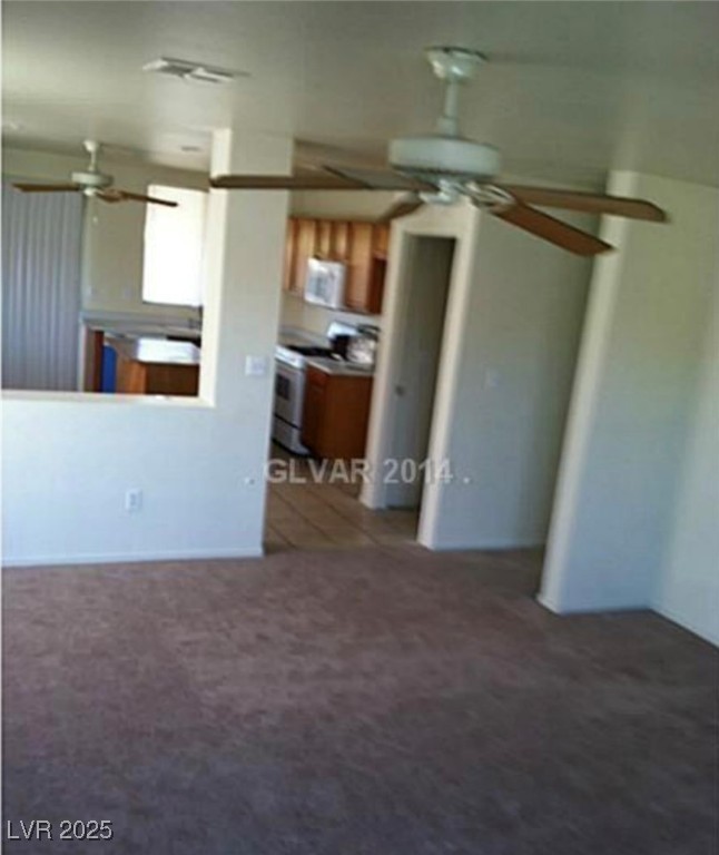 733 Hitchen Post Drive Henderson, NV 89011 - Photo 3 of 21