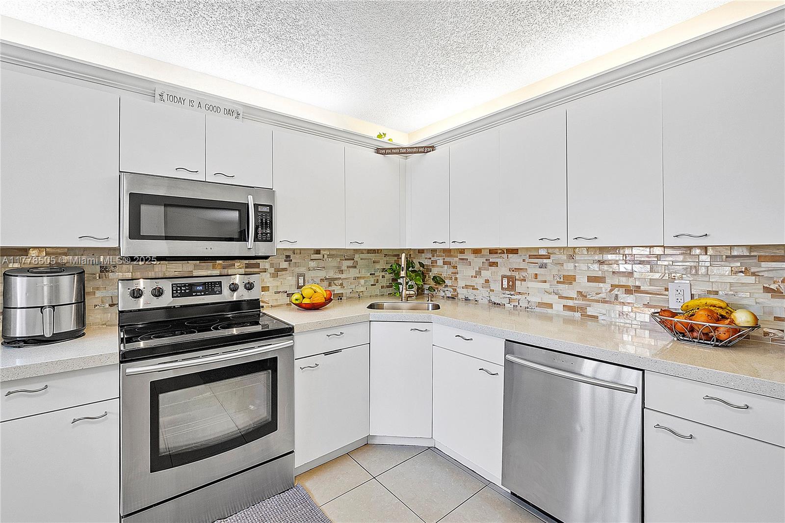 4101 Coral Tree Circle, Unit 313 Coconut Creek, FL 33073 - Photo 2 of 54