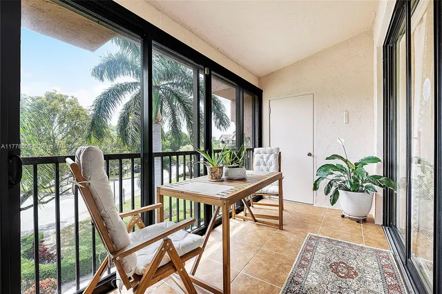 $260,000 | 4101 Coral Tree Circle, Unit 313, Coconut Creek, FL 33073