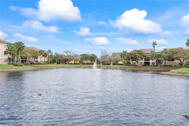 $260,000 | 4101 Coral Tree Circle, Unit 313, Coconut Creek, FL 33073