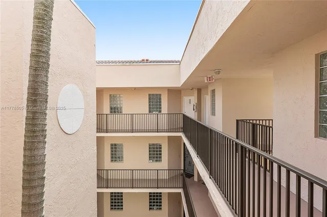 $260,000 | 4101 Coral Tree Circle, Unit 313, Coconut Creek, FL 33073