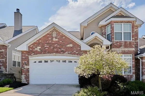 $540,000 | 197 Woodland Pl Court, St. Charles, MO 63303