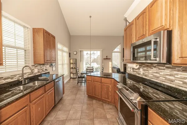 $540,000 | 197 Woodland Pl Court, St. Charles, MO 63303