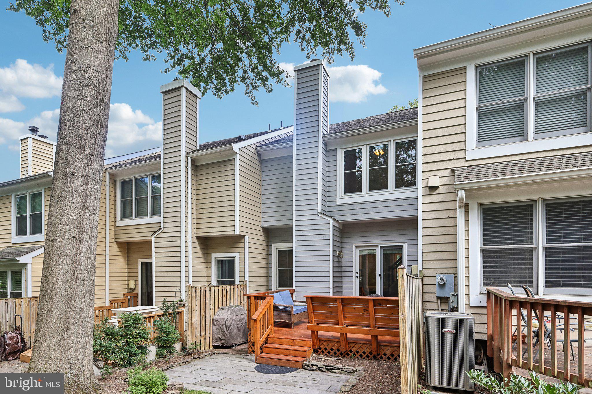 1432 Newport Spring Court Reston, VA 20194 - Photo 36 of 42 Gallery Image 36
