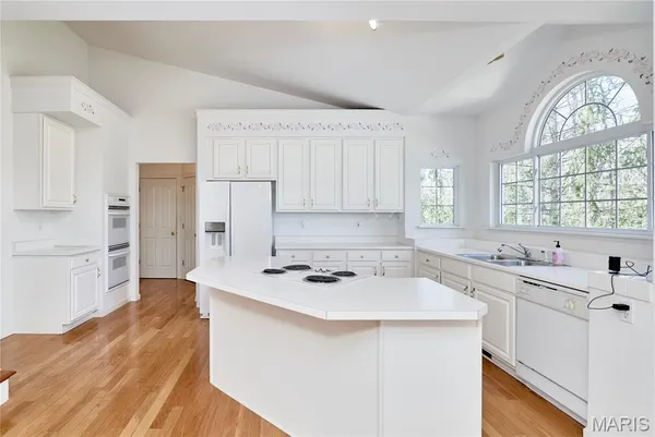 $550,000 | 16614 Highland Summit Drive, Wildwood, MO 63011