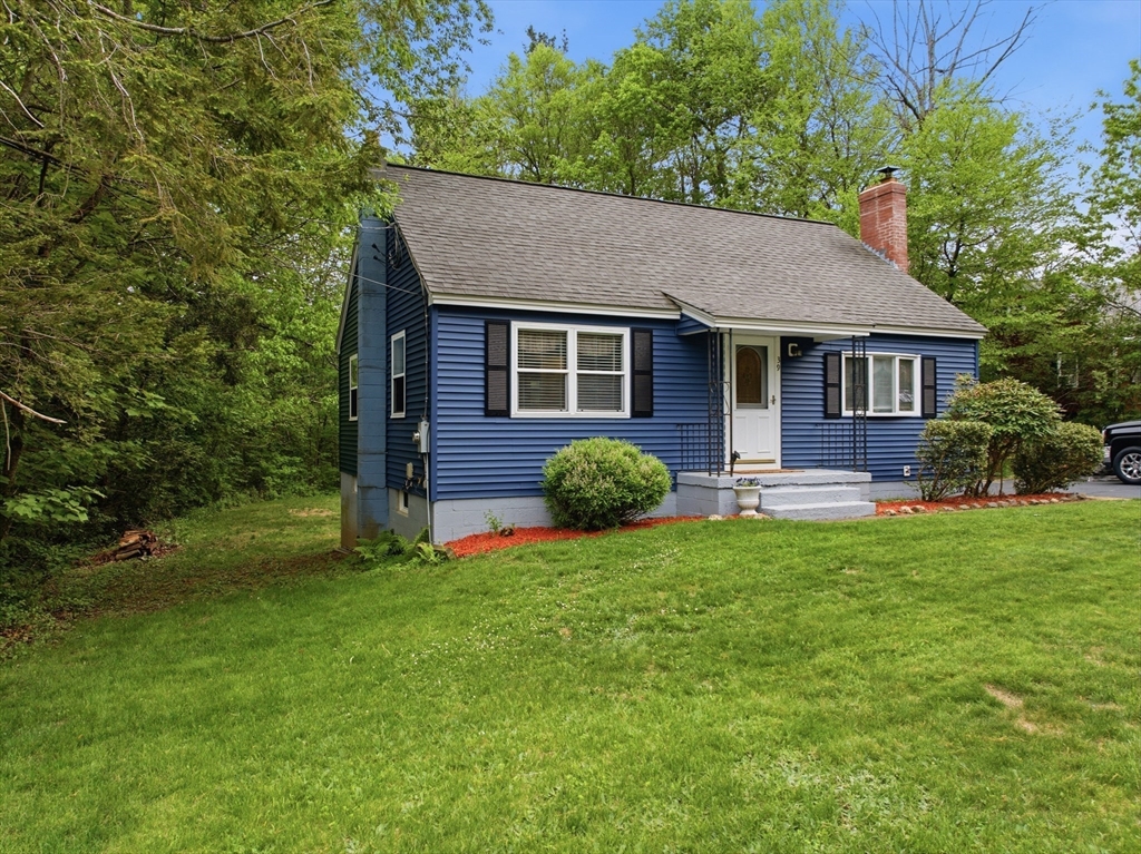 39 North Common Road Westminster, MA 01473 - Photo 3 of 37