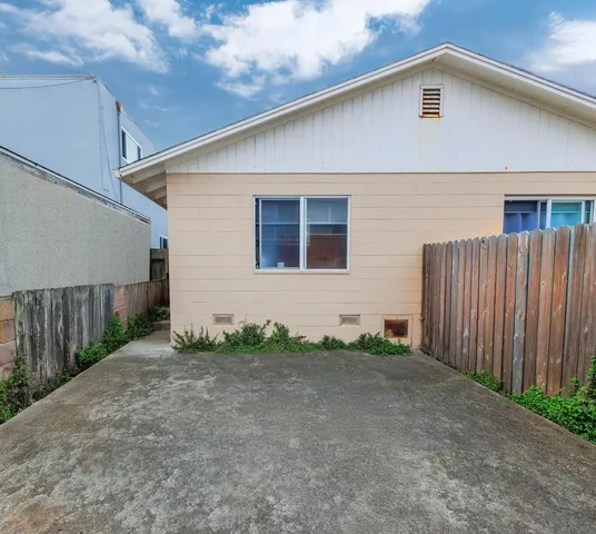 a view of backyard of house