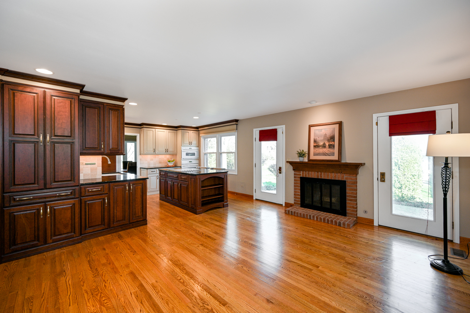 1015 Creekside Drive Wheaton, IL 60189 - Photo 13 of 28