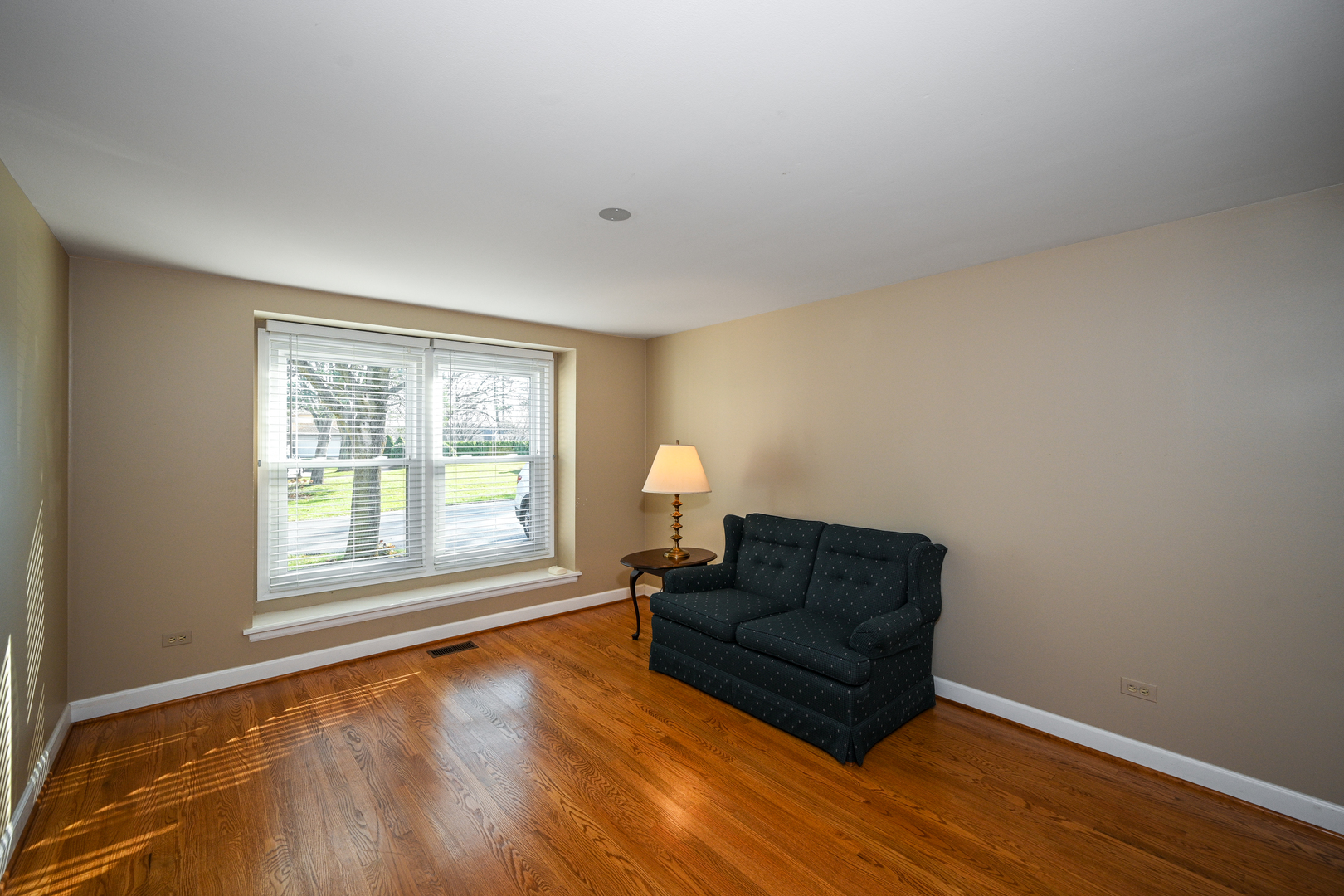 1015 Creekside Drive Wheaton, IL 60189 - Photo 19 of 28