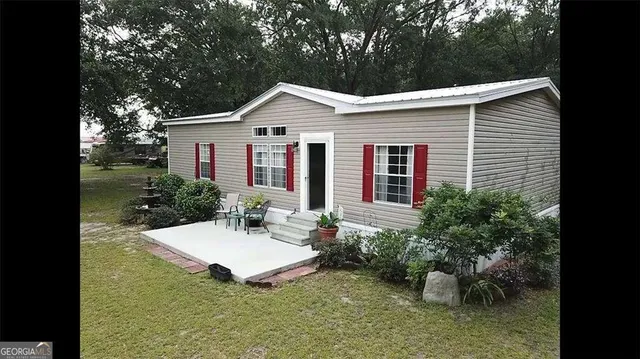 $215,000 | 57 Lynn Holly Lane, Hoboken, GA 31542