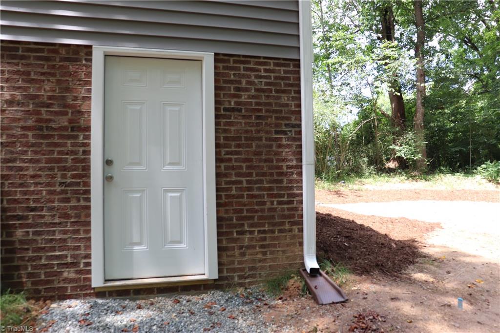 7323 McBane Mill Road Graham, NC 27253 - Photo 5 of 26 Walk in Crawl Space