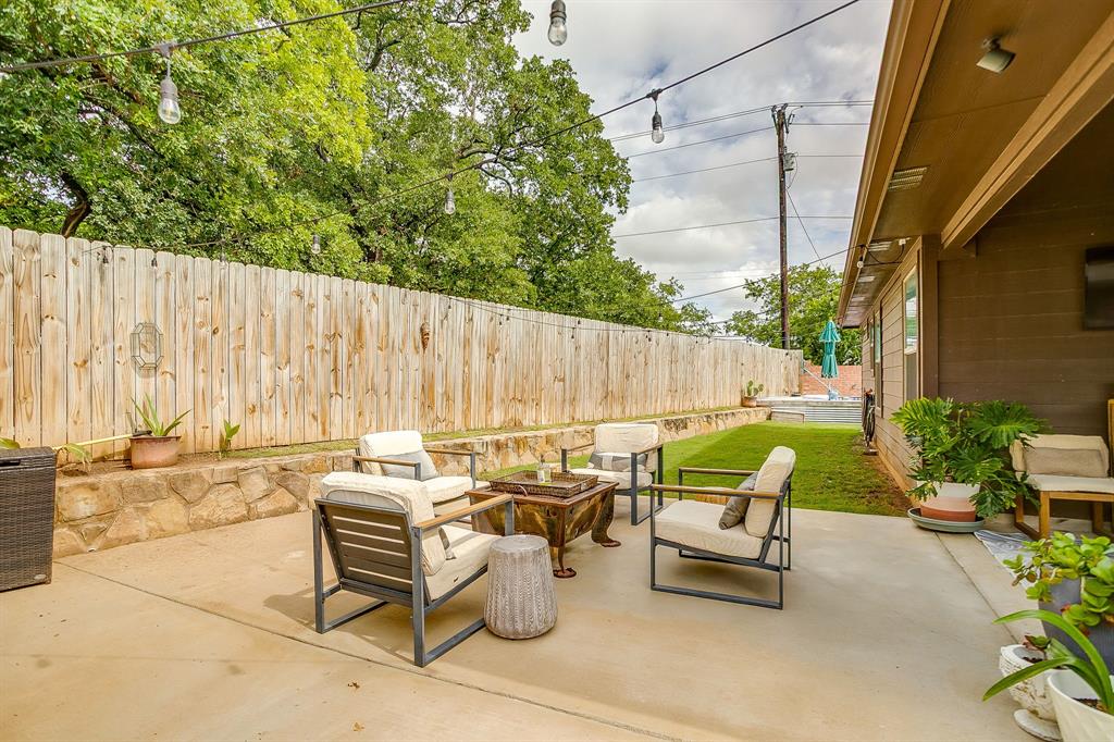 100 Tall Meadow Street Azle, TX 76020 - Photo 33 of 39