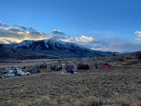 a view of a outdoor space with mountain view