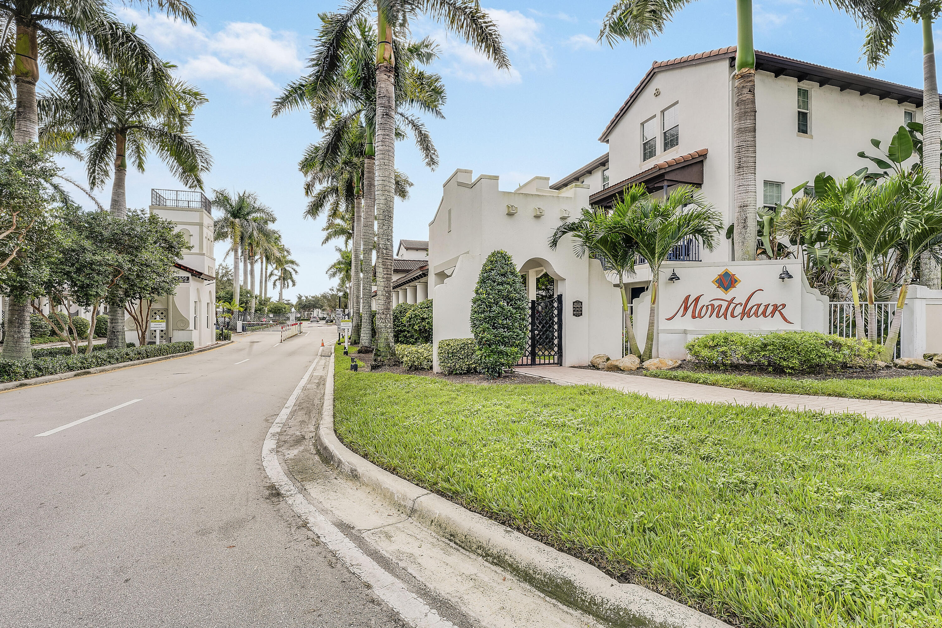2900 Southwest 119th Way Miramar, FL 33025 - Photo 37 of 37 a front view of a house with garden