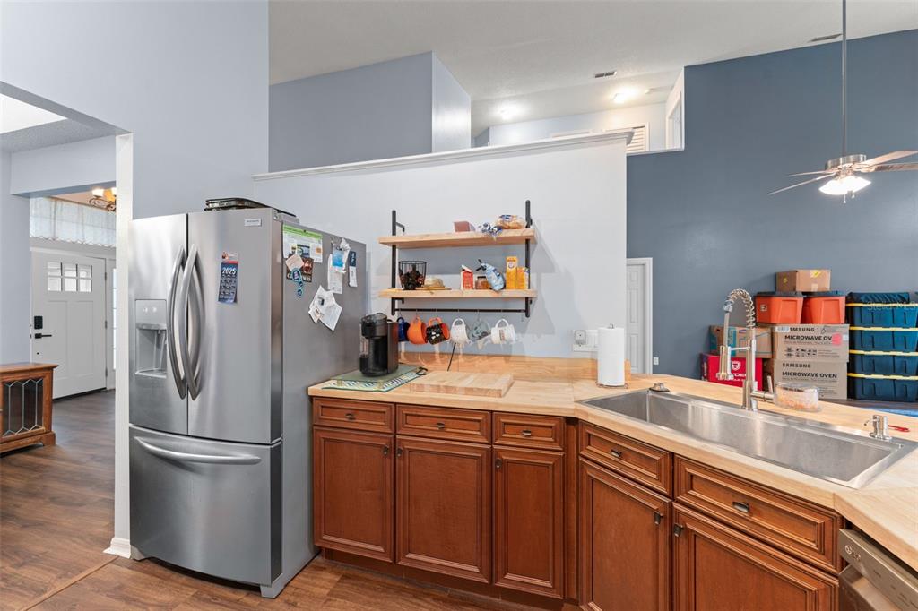 432 Downing Circle Davenport, FL 33897 - Photo 8 of 40