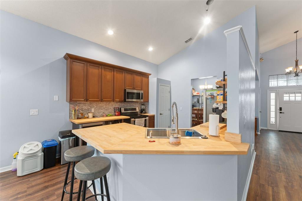 432 Downing Circle Davenport, FL 33897 - Photo 9 of 40