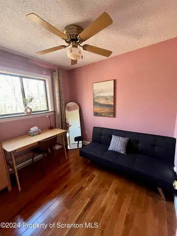 $2,500 | 8 Louis Lane, Gouldsboro, PA 18424