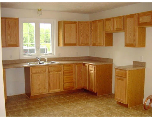 592 Southbridge Road Warren, MA 01083 - Photo 4 of 4 a view of a kitchen with wooden floor