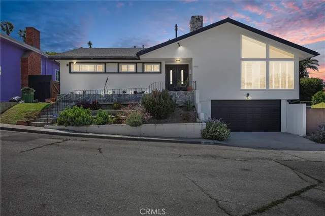 $1,680,000 | 3859 Hollyview Terrace, Culver City, CA 90232