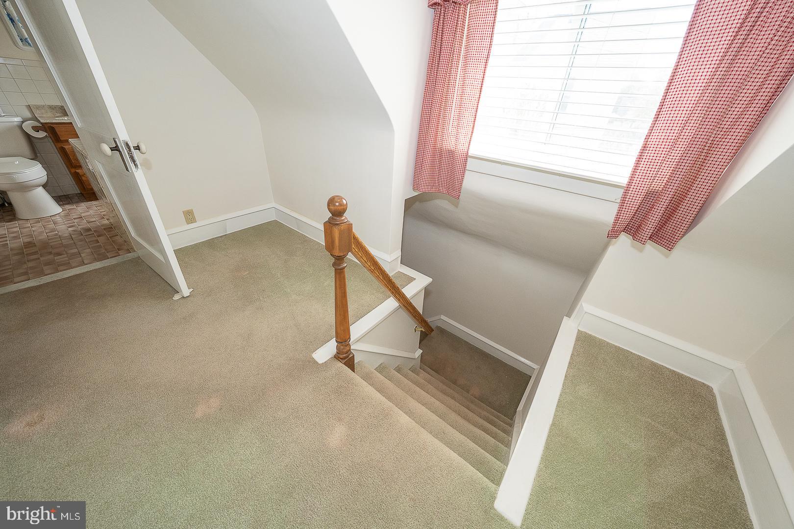 470 Gainsboro Road Drexel Hill, PA 19026 - Photo 37 of 60