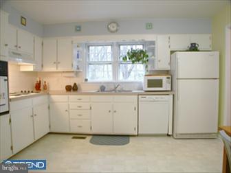 6 Wendover Road Yardley, PA 19067 - Photo 4 of 6 Kitchen