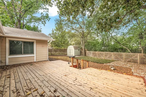 $665,000 | 3400 Laguna Drive, Austin, TX 78741