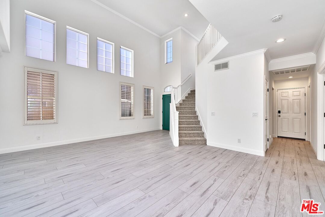 25614 Lewis Way Stevenson Ranch, CA 91381 - Photo 9 of 55