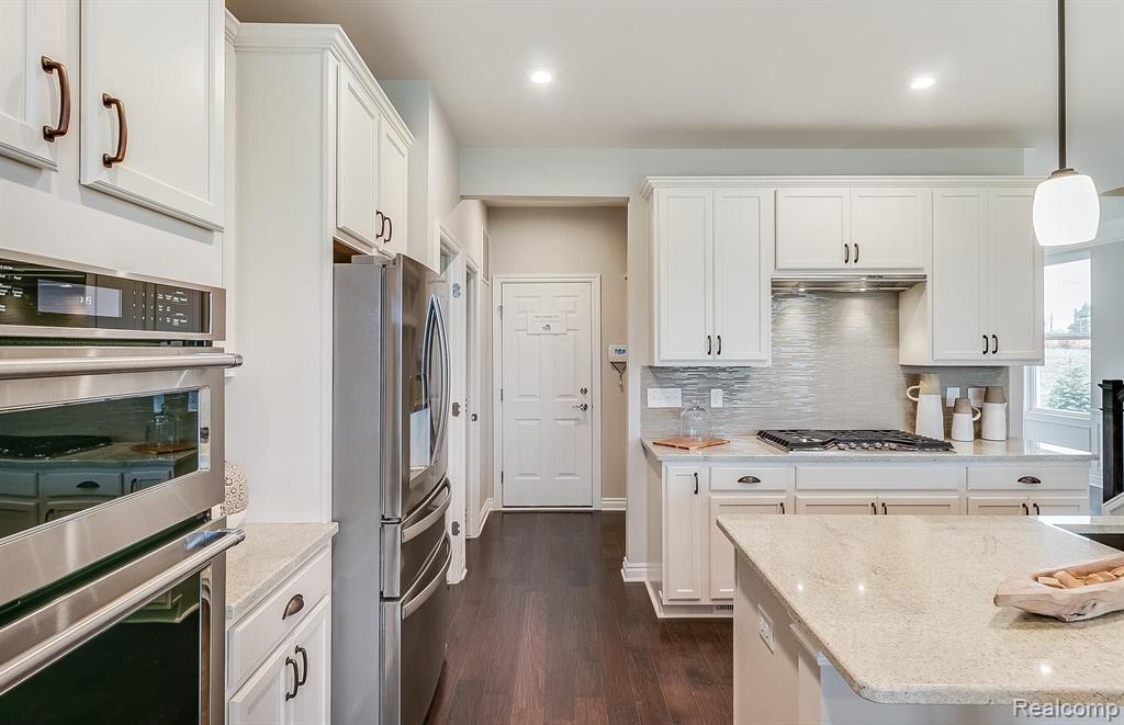 319 Strawberry Drive, Unit 4 Rochester, MI 48307 - Photo 8 of 33
