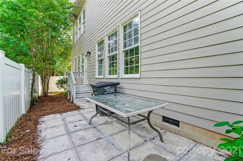 142 Blandina Court Fort Mill, SC 29708 - Photo 40 of 40 a outdoor space with a couch