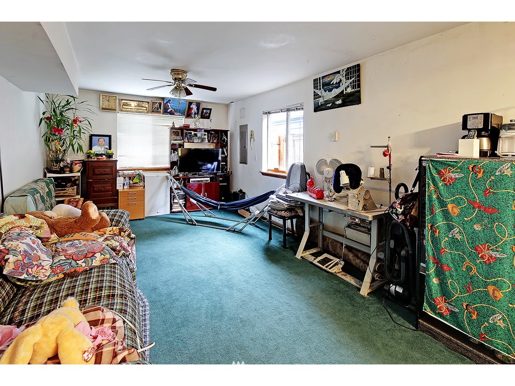 5013 Renton Avenue South Seattle, WA 98118 - Photo 15 of 16 Gallery Image 15