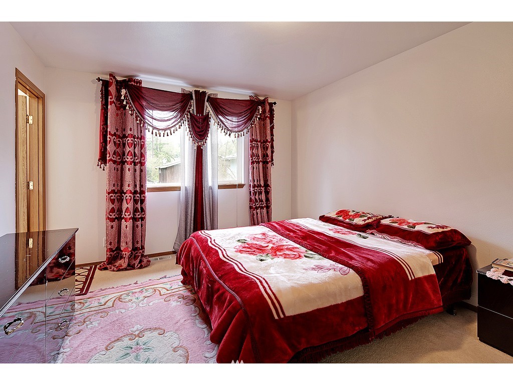 5013 Renton Avenue South Seattle, WA 98118 - Photo 7 of 16 Gallery Image 7
