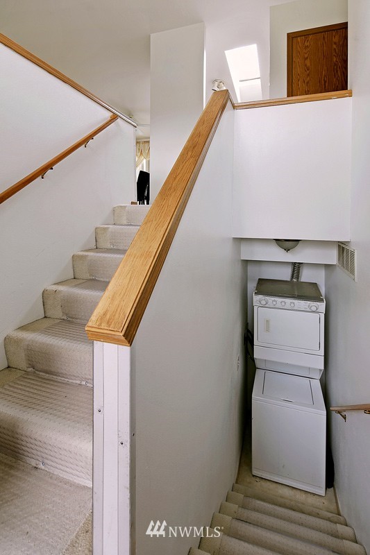 5013 Renton Avenue South Seattle, WA 98118 - Photo 10 of 16 Gallery Image 10