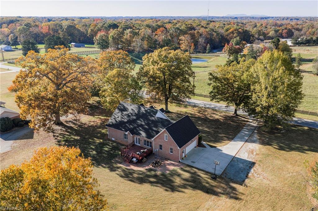 2131 Scalesville Road Summerfield, NC 27358 - Photo 24 of 26