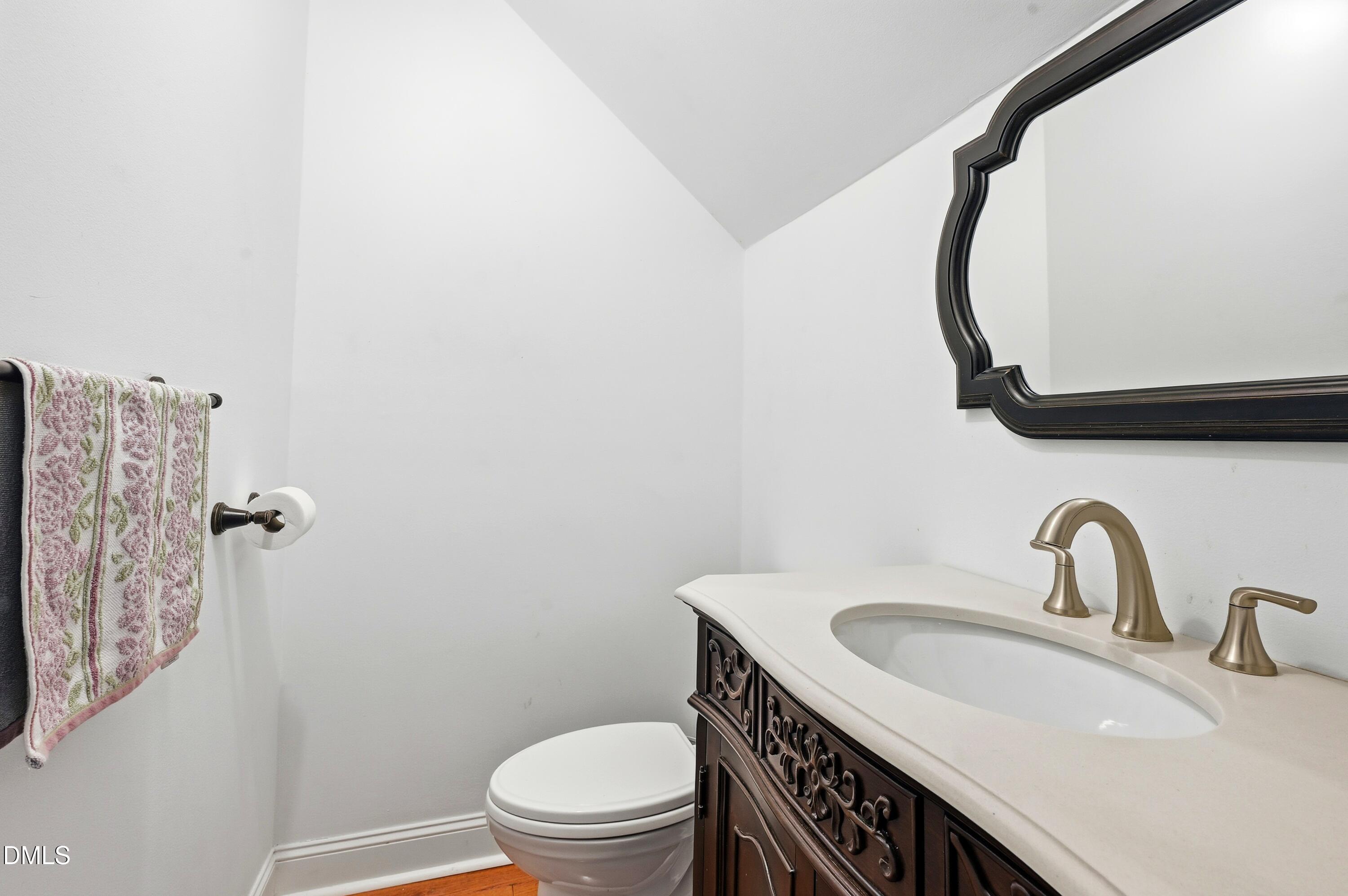 220 Kingsmill Road Cary, NC 27511 - Photo 22 of 39 15_067