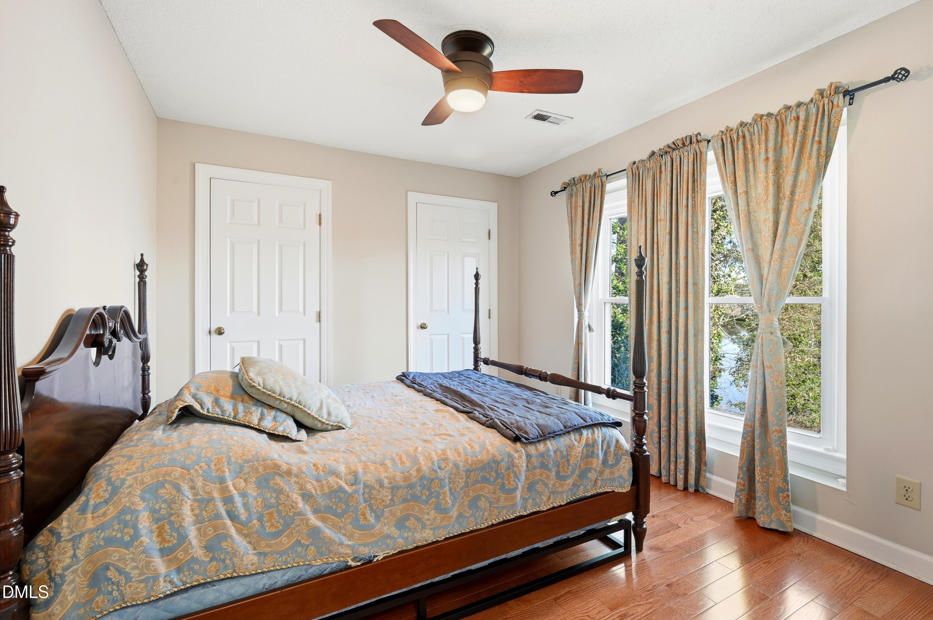 220 Kingsmill Road Cary, NC 27511 - Photo 27 of 39 20_092