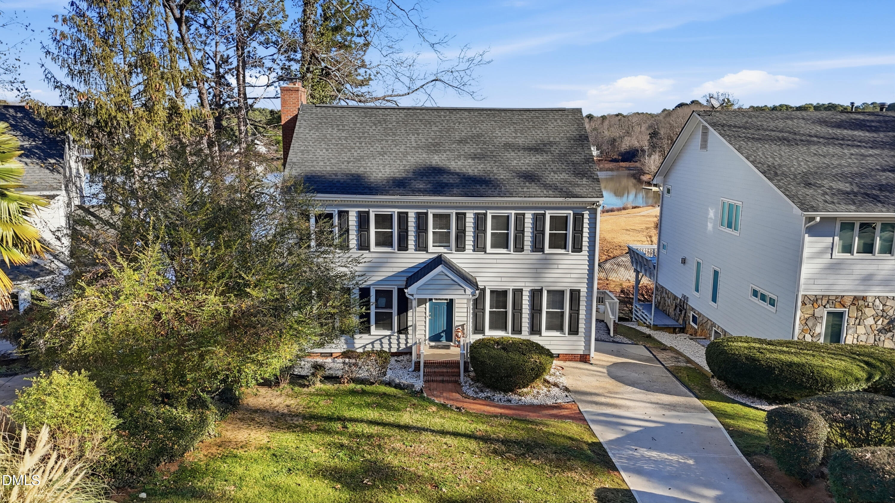 220 Kingsmill Road Cary, NC 27511 - Photo 3 of 39 28_134