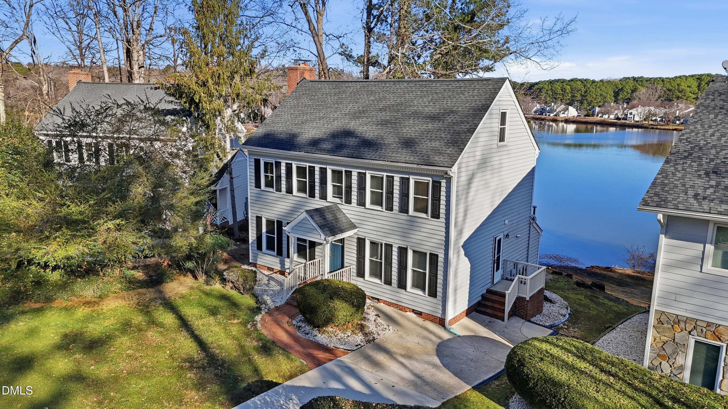 220 Kingsmill Road Cary, NC 27511 - Photo 5 of 39 29_139