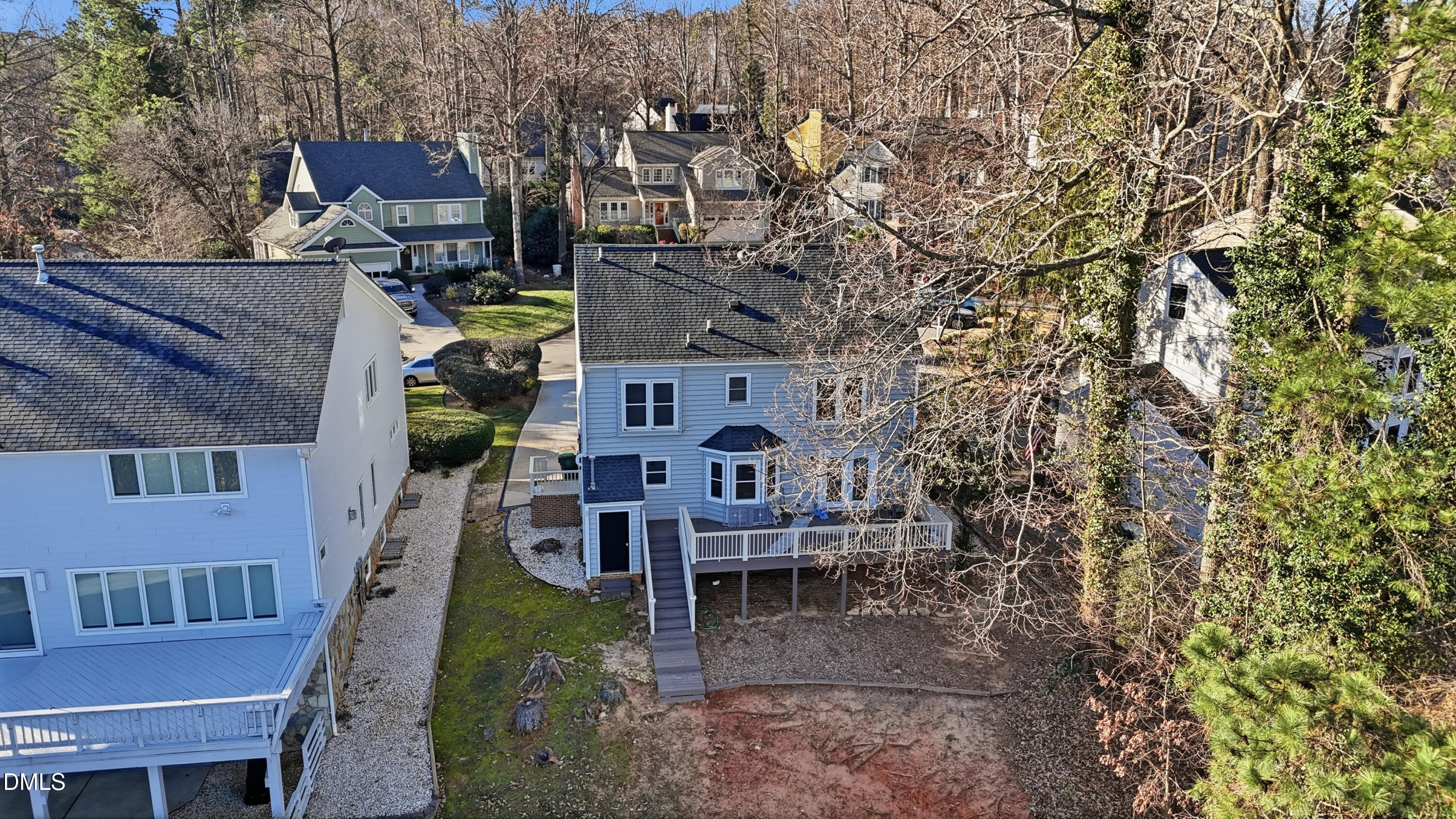 220 Kingsmill Road Cary, NC 27511 - Photo 9 of 39 32_154