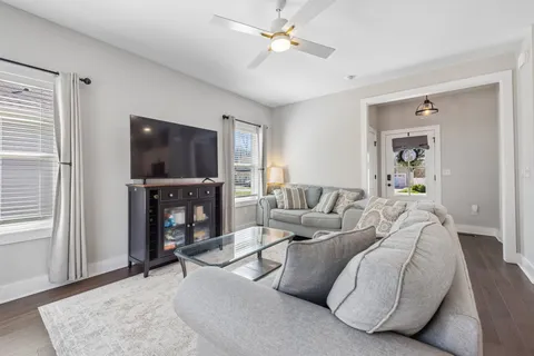 $324,999 | 20 Sycamore Ridge West, Burns, TN 37029