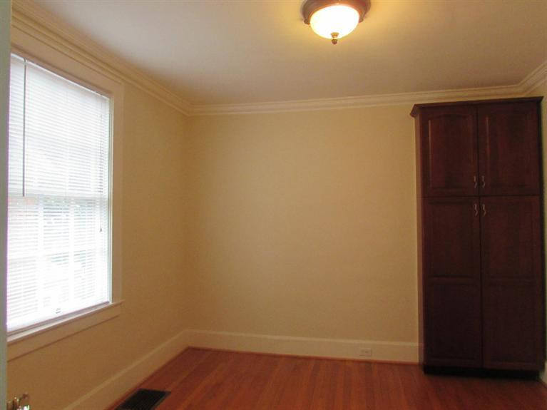 215 Catalpa Road Lexington, KY 40502 - Photo 23 of 53 Photo 23